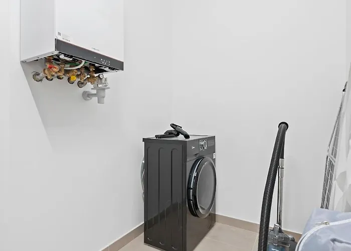 Nuell Residences 37 - Bright Attic With Ac *