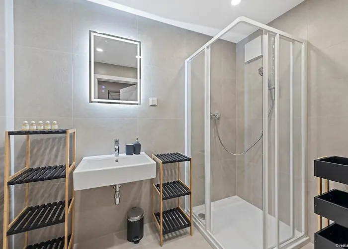 Nuell Residences 37 - Bright Attic With Ac